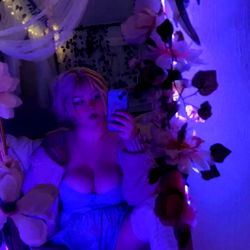 Avangalena's Enchanting OnlyFans Setup