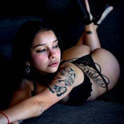 𝑨𝑳𝑬𝑿𝑰𝑨 𝑭𝑶𝑿😈 photo