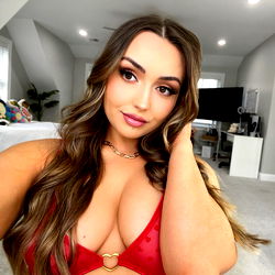 Julia❤️‍🔥 photo