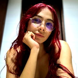 Zarah Lynch / Xperteasein / Lilith, from: Leaf tree