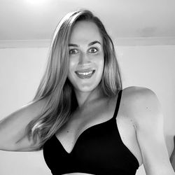 Astrid Åse, OnlyFans Model, Smiling Confidently