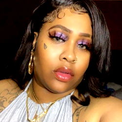 Aminaa &amp; Friends photo