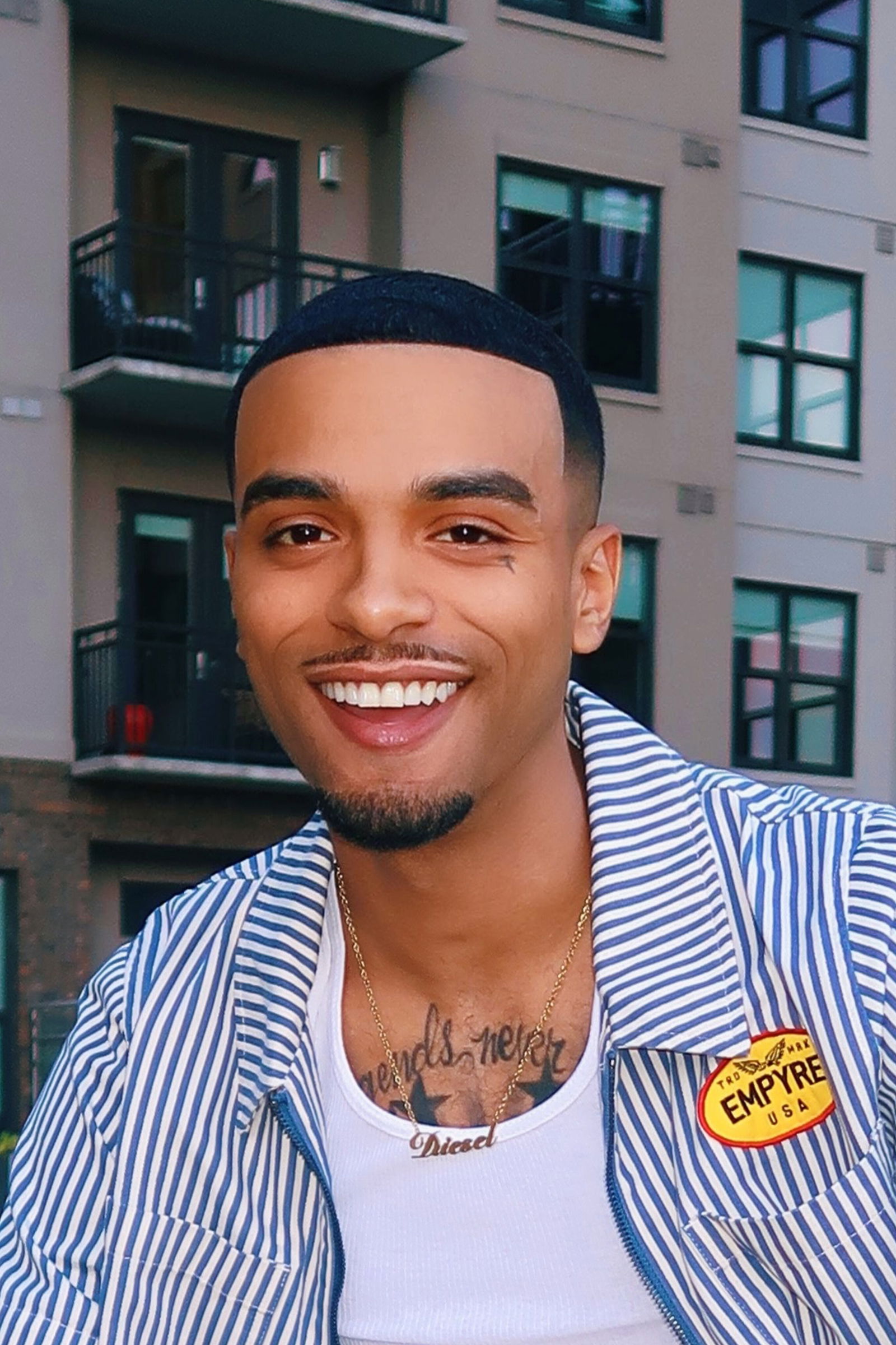 Theboyinthepic photo