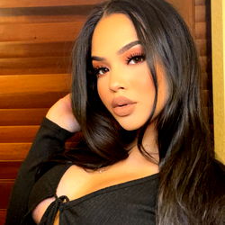 Desmarie.vip - OnlyFans Model Profile