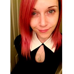 OnlyFans Model Alyss: Elegant in Pink