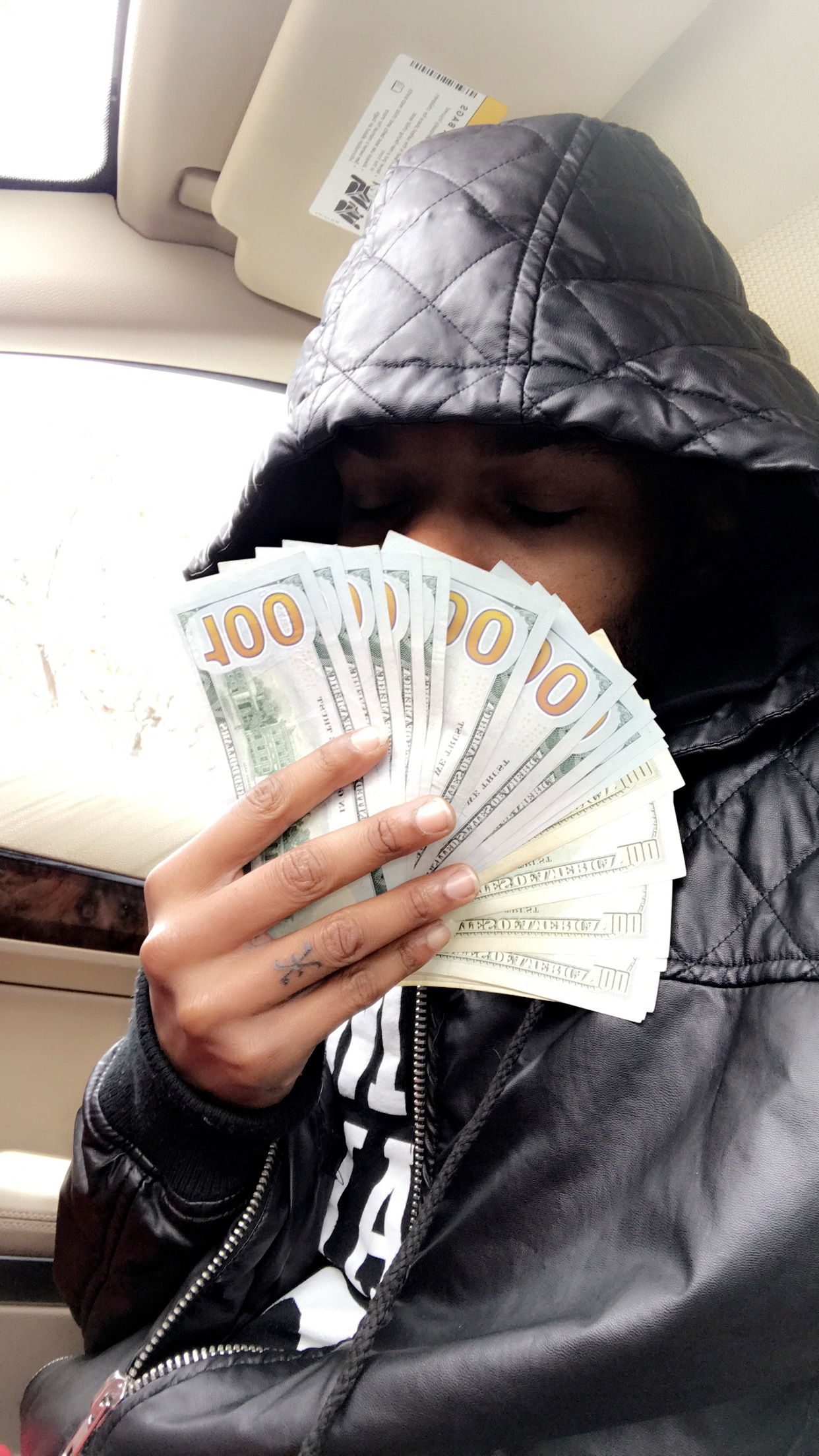 It’s not my Onlyfans photo