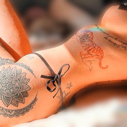 𝓓𝓸𝔀𝓷𝓽𝓸𝔀𝓷 𝓓𝓪𝓫𝓫𝓮𝔂 ❤︎ photo