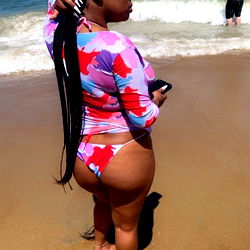 Beachside Beauty: Asia, a Sizzling OnlyFans Model