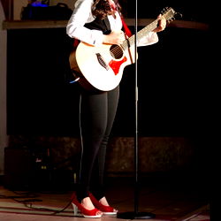 Annabelle Glacier's Live Performance at the Theater