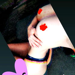 OnlyFans Model Affet Showing in a Bathroom