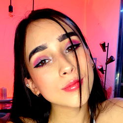 Miranda 🌺🫣 photo