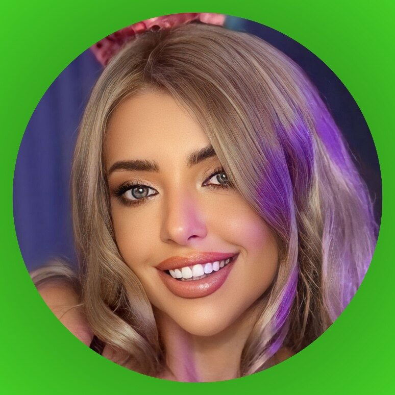 𝐒𝐇𝐀𝐍𝐓𝐈 ❤️‍🔥 photo