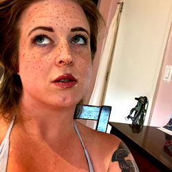 Ari, A Captivating OnlyFans Model