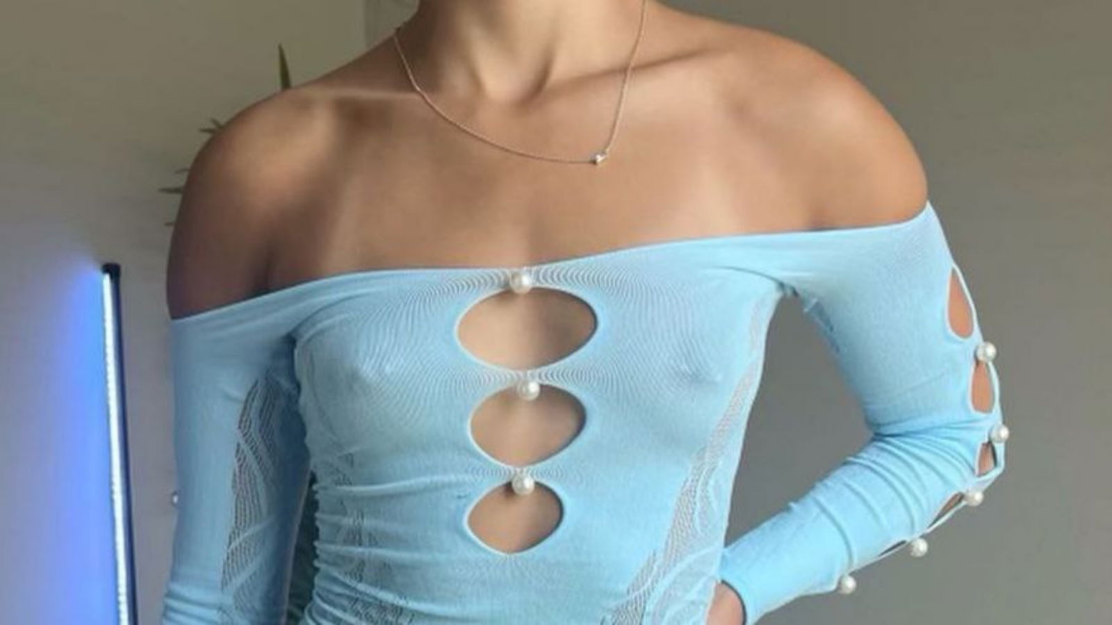 ALONA SINGLE💕 photo