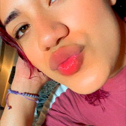 Alejandra Velasquez photo