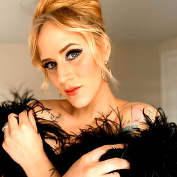 Stylish Ada Vice, a Fashion-forward OnlyFans Model