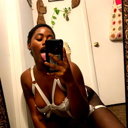 Onlyfans Model Jez-ė-bel