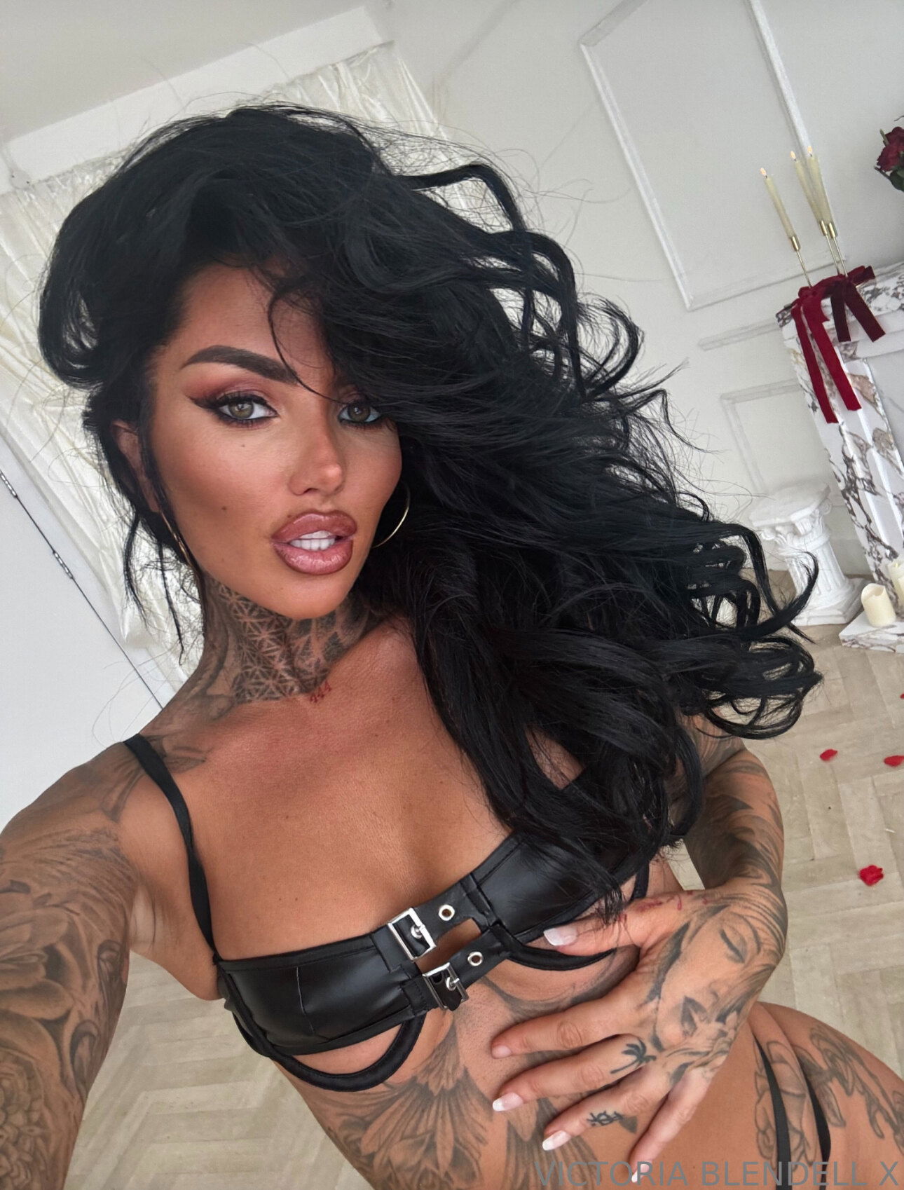 Victoria Blendell 🖤 photo