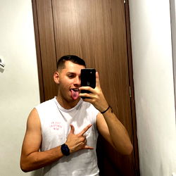 Andrรฉs Felipe Pabรณn Lagos photo