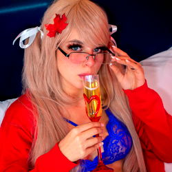 Altaivira, Female OnlyFans Model