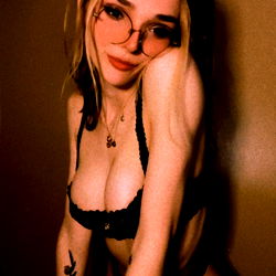 Ally Brooke: Onlyfans Model Strikes a Pose