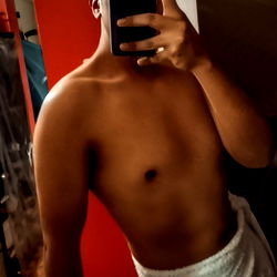 George Chavez, Onlyfans model showcasing physique