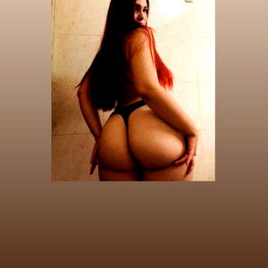 Charlotte๐ค photo