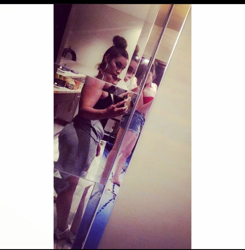 Ari Luxx 🐱🍑🍒 photo