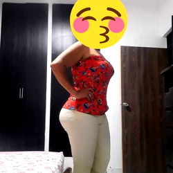 Witer Amaya, OnlyFans Model in Red Tank Top