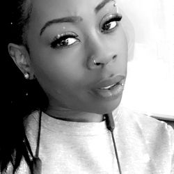 Golden Queen, Model from Dallas