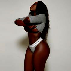 Roe Adeneli, California - OnlyFans Model Photoshoot