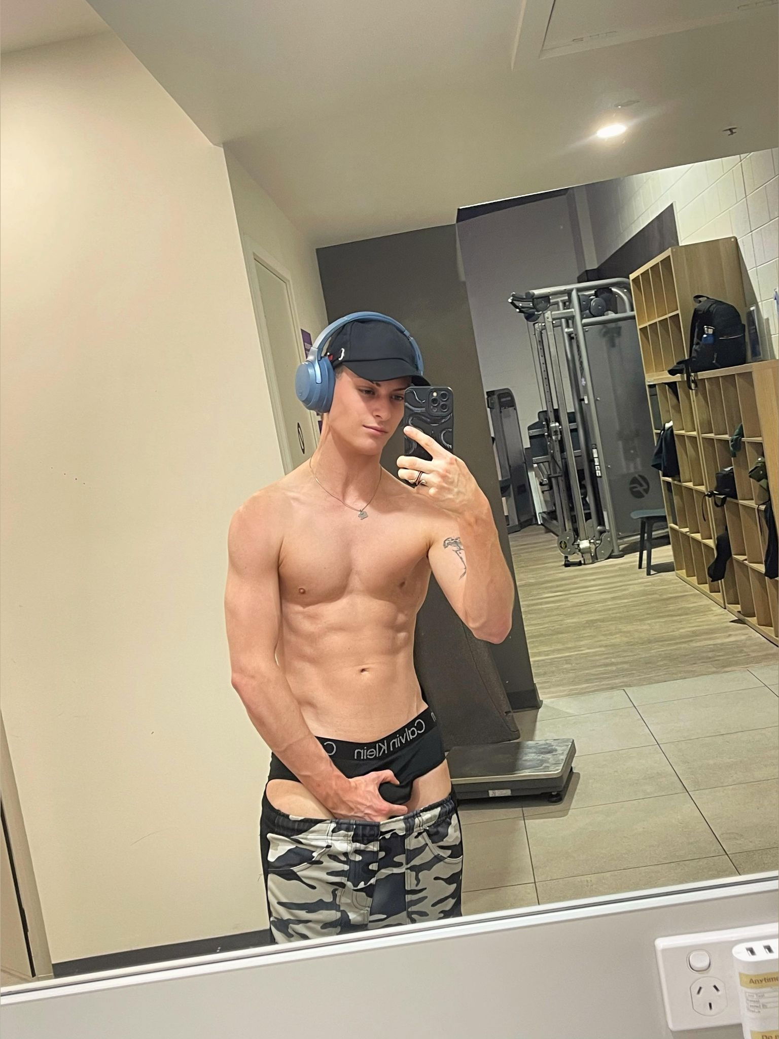 BabyHercules 🍆💦🍑 photo