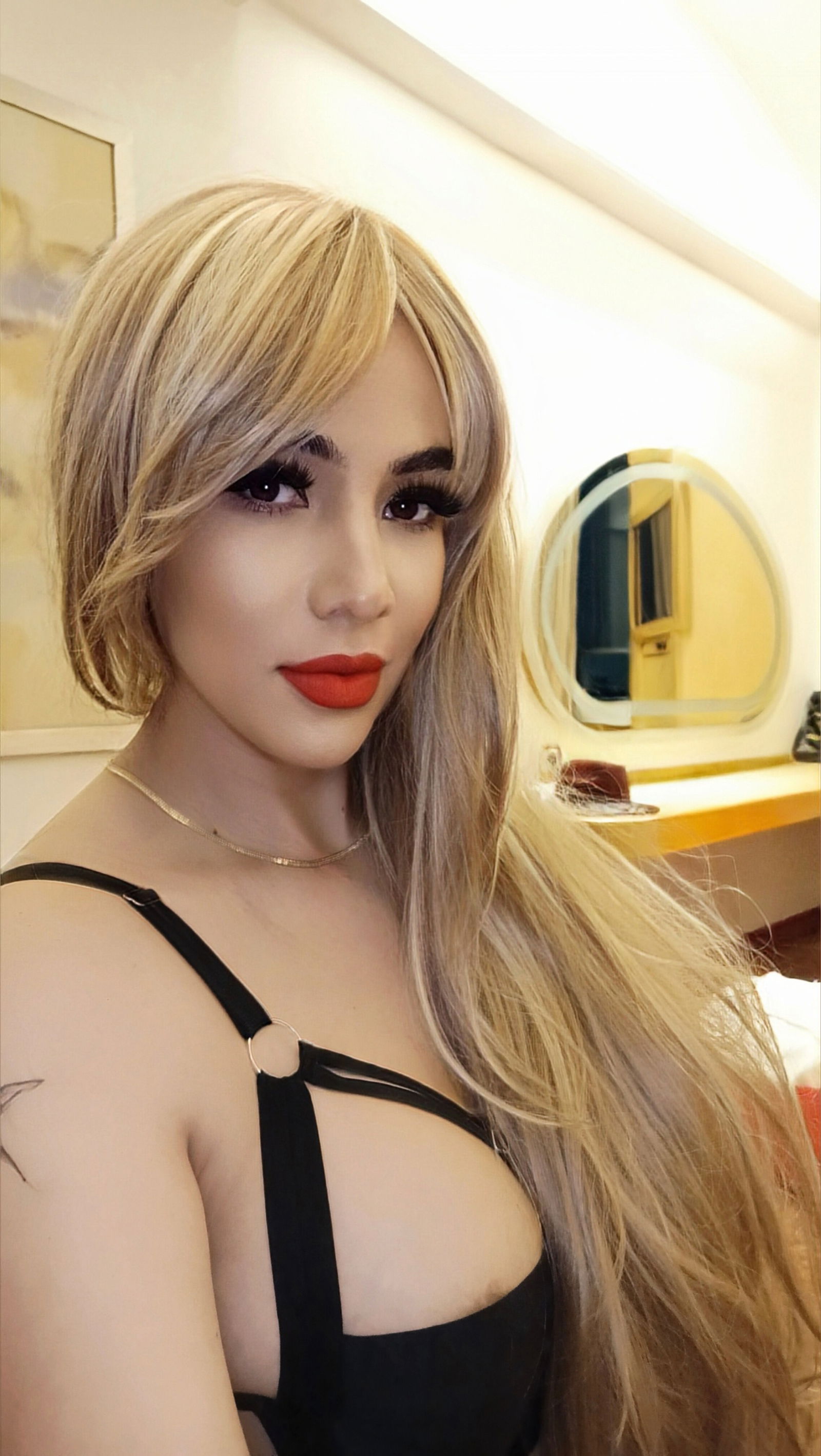 Alizee Sanzeth photo