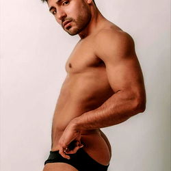 Axel Fit Boy: A Photoshoot in Buenos Aires