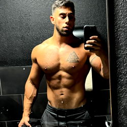Miami Fitness Model Michael Selier Showcasing His Physique