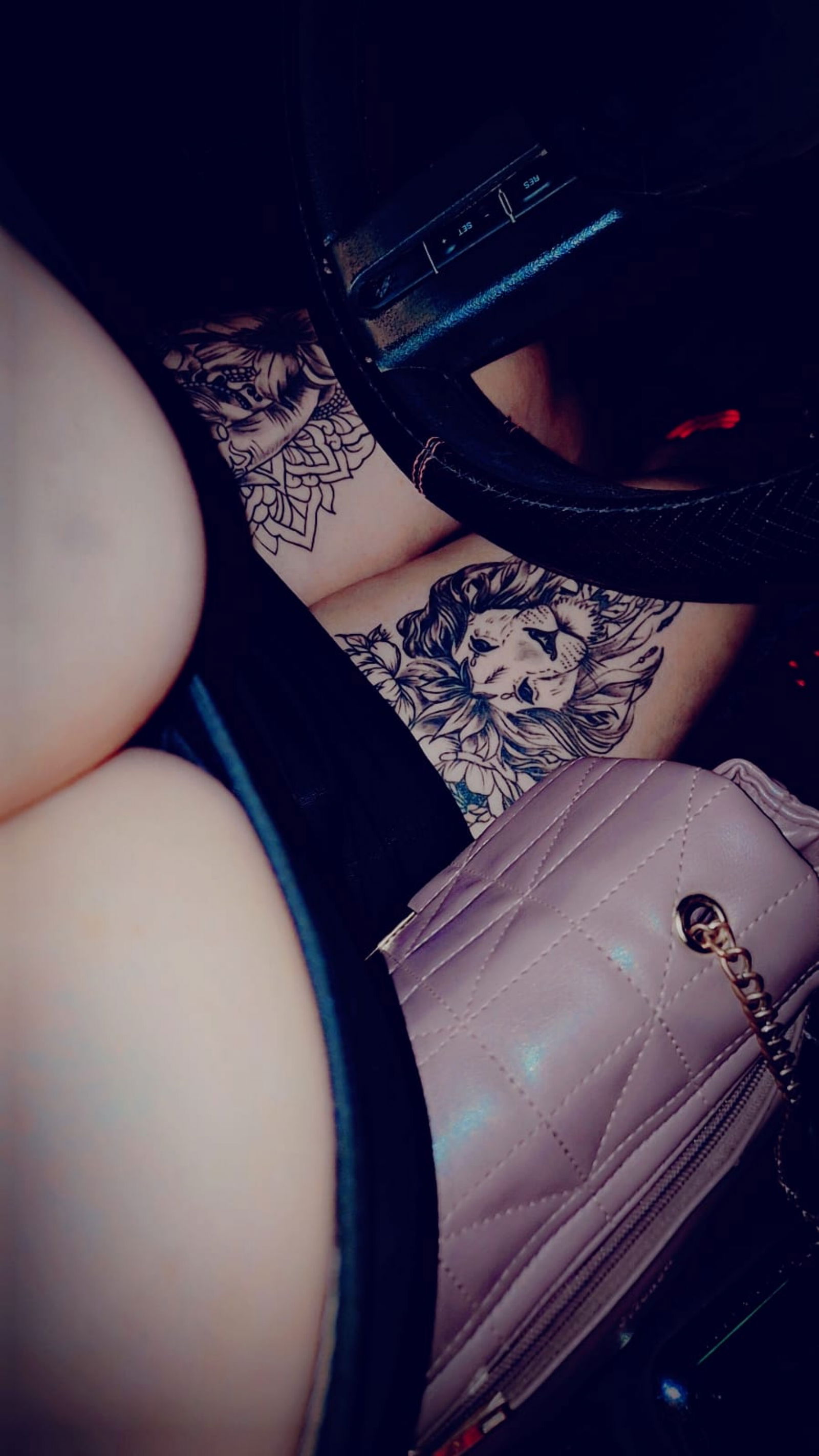 DIOSA TETONA💋 photo