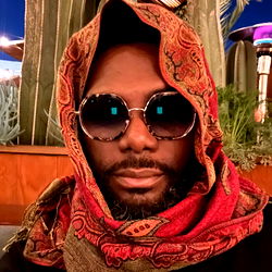 Phontz's Fashionable Look