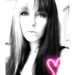 Raven White, OnlyFans Model