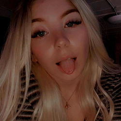 Ash, an OnlyFans model