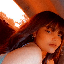 O L I V I A. M🍑 photo