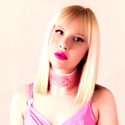 OnlyFans Model Jenny White, 25 Years Old, from the UK