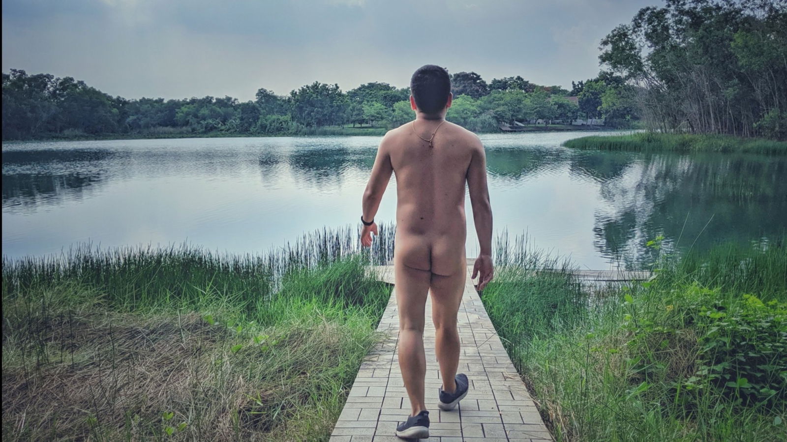 Au ❤️ Outdoor photo