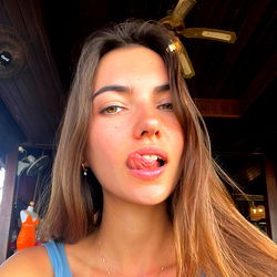 𝐀𝐧𝐧𝐚.𝐌 🦋 photo