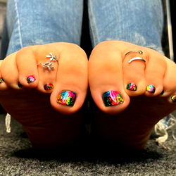 𝐌𝐢𝐬𝐬𝐏𝐢𝐠𝐠𝐲𝐭𝐨𝐞𝐬 𝐅𝐑𝐄𝐄 photo