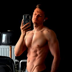 Aaron Hugese, OnlyFans Model Sharing Fitness Routine