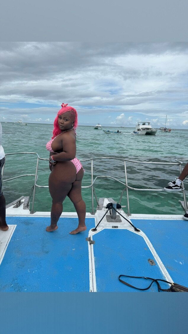 WET WET 💦💦🫦 photo