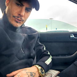 Alexxx6918, In Style with Fashion and Cigarettes