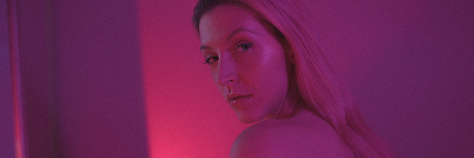 ₳Ⱡł₵Ɇ ł₦ ₦ɄĐɆ photo