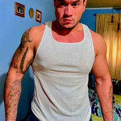 Toro Negro, Actitud Model for OnlyFans