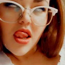 Casually Cool OnlyFans Model